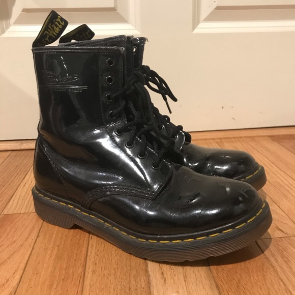 shiny black docs